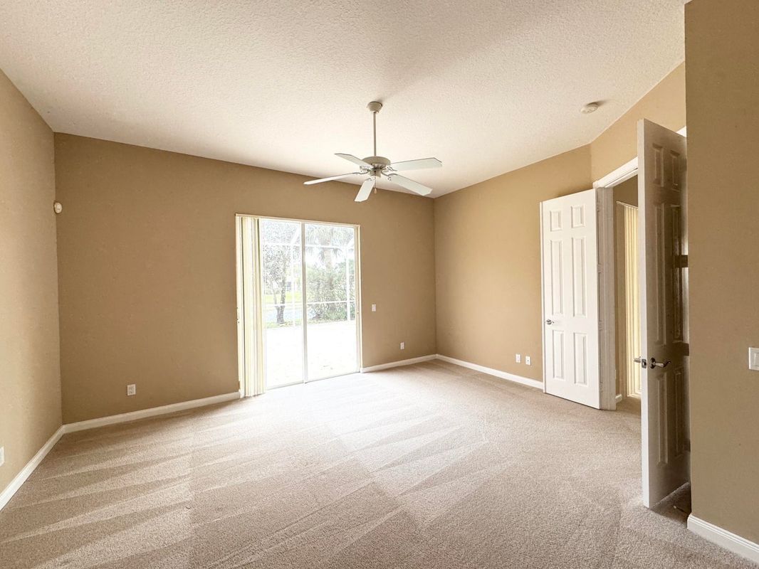 Building Photo - 8264 Pine Cay Rd