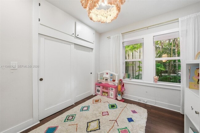 Building Photo - 71 NE 46th St