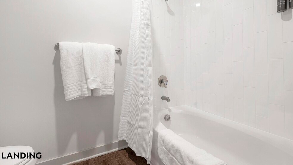 Building Photo - 340 W 25th St