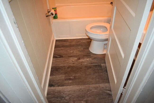 Building Photo - 14 Dunway Dr