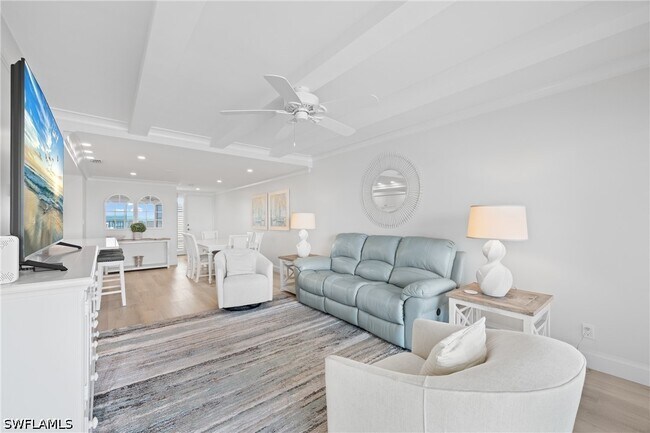 Building Photo - 3443 Gulf Shore Blvd N