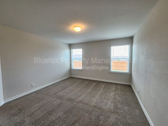 Building Photo - 13129 Whisper Bnd