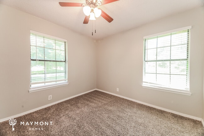 Building Photo - 3 Bedroom Dallas Home