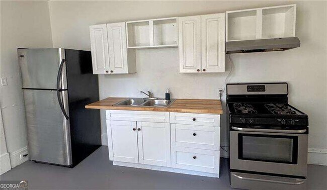 Building Photo - 3051 Wells St