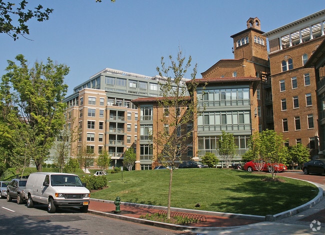 Building Photo - The Columbia Residences