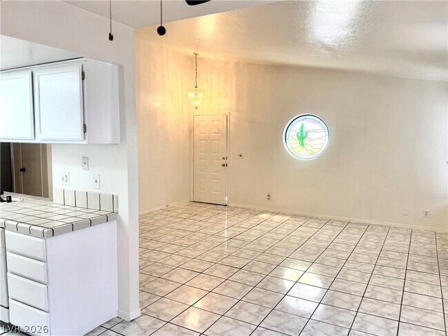 Building Photo - 5064 Jeffreys St