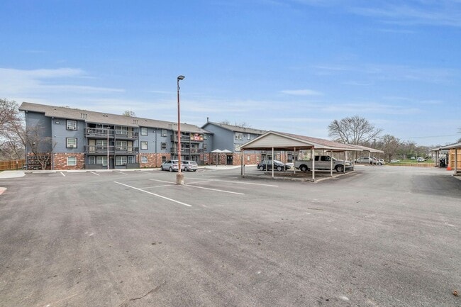 Building Photo - Lakeview II Apartments