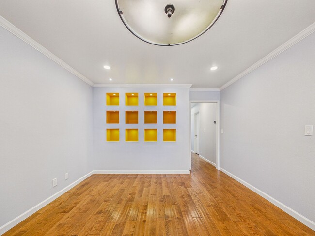 Building Photo - Immaculate Menlo Park house for rent now! $9,100