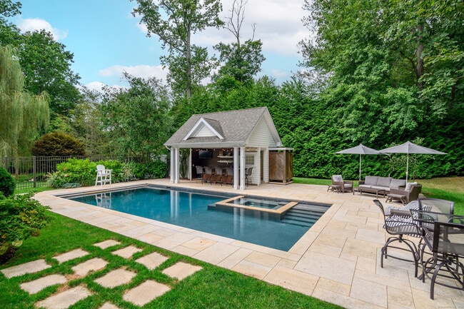 Building Photo - 46 Burr Farms Rd