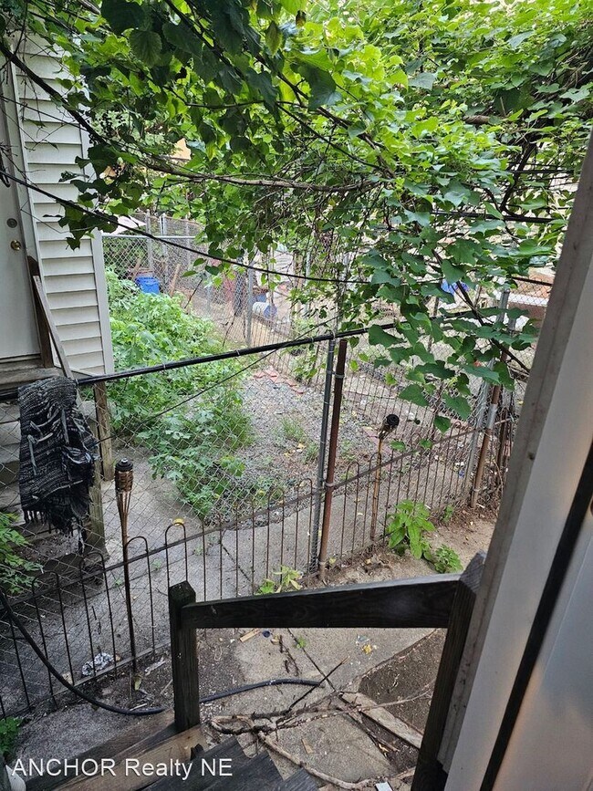 Building Photo - 3 br, 1 bath House - 5642 Malcolm St.