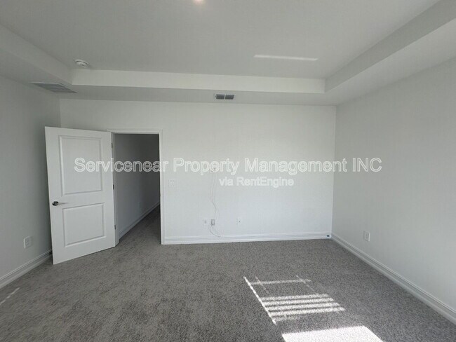Building Photo - 11748 71st Ave E