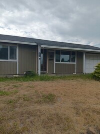 Building Photo - Cagley Duplexes P-35