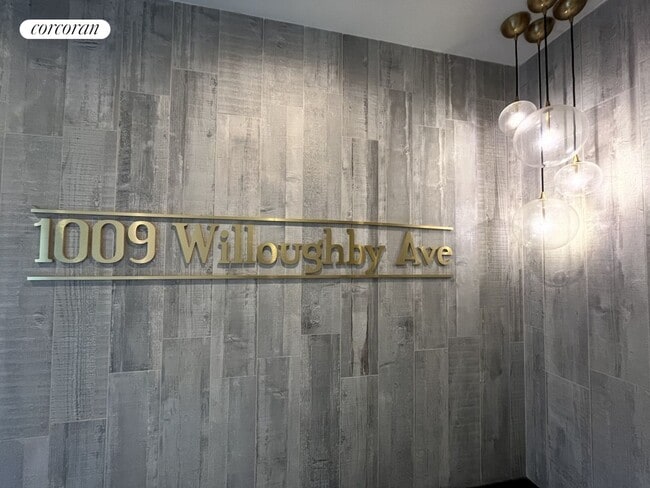 Building Photo - 1009 Willoughby Ave