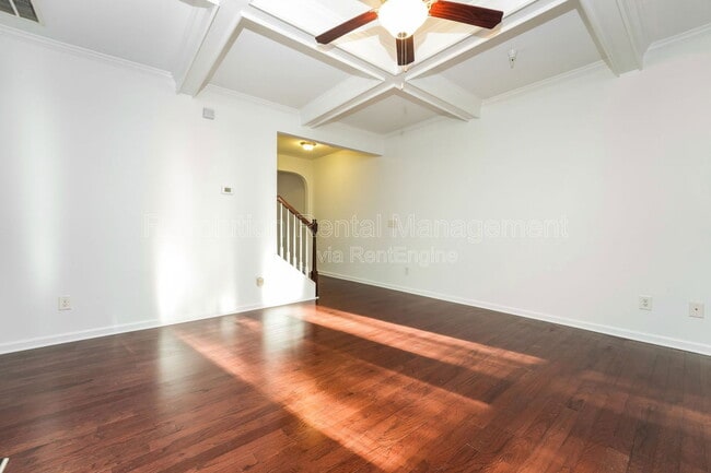 Building Photo - 3447 Desoto Rd