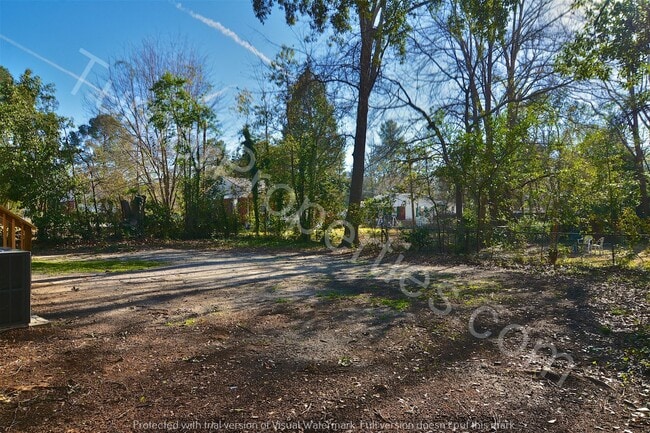 Building Photo - 720 Wilkes Rd, Columbia, SC 29203