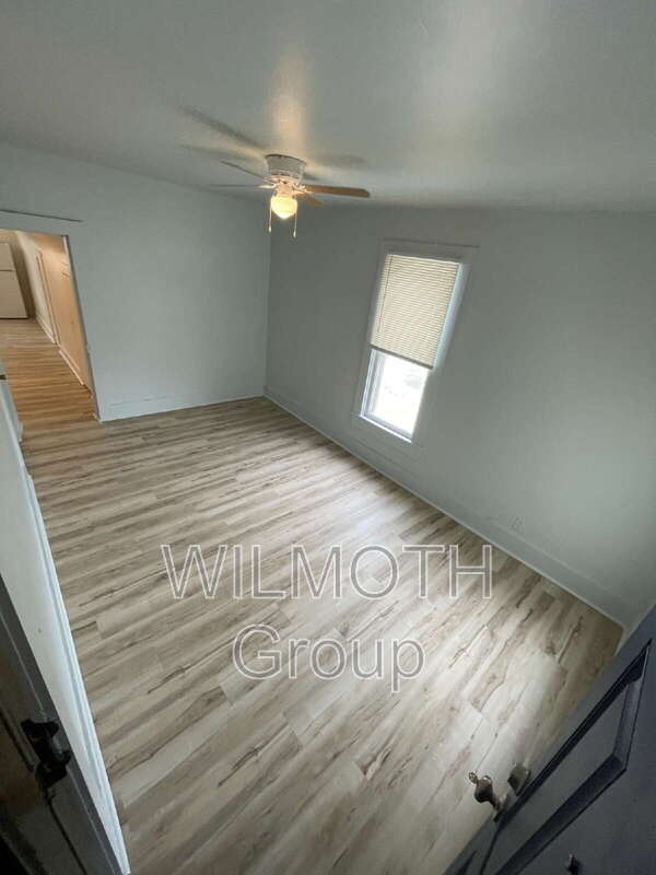 Building Photo - 610 S Gallatin St