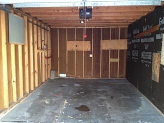 Garage Photo - 107 Grove St