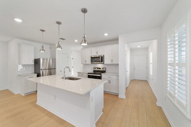 Building Photo - 5543 SW 85th Ave Rd