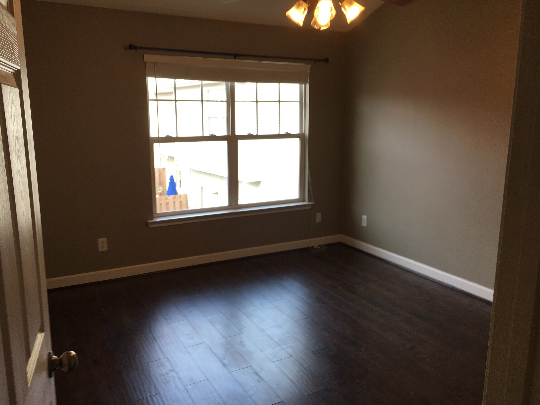 Building Photo - 2015B Beech Avenue