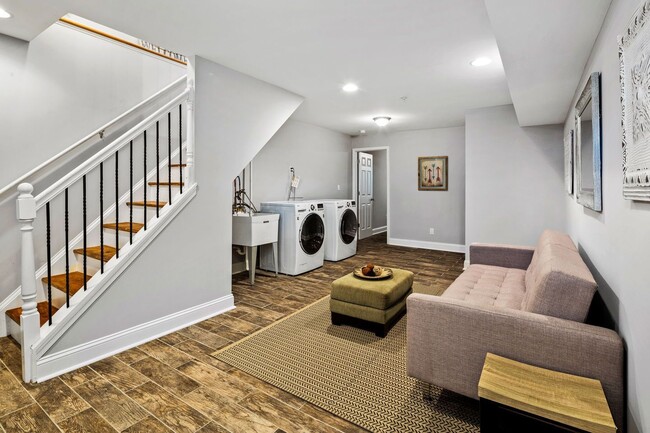 Building Photo - 2551 Grays Ferry Ave