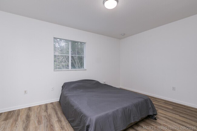 Building Photo - 2830 SW 82nd Ave