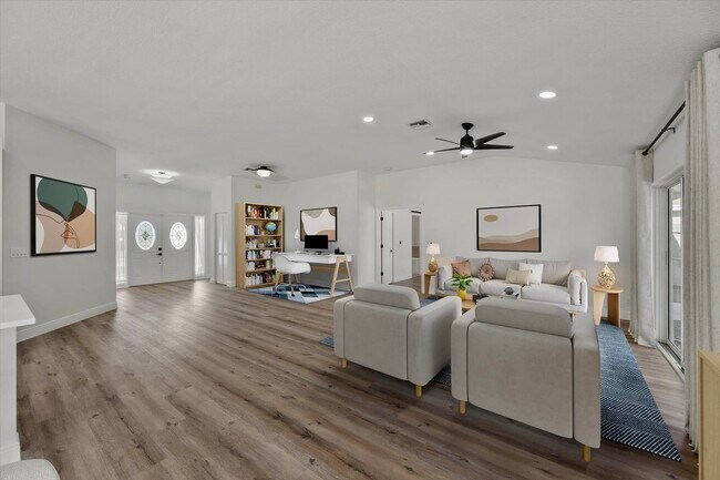 What a great use of space. - 1610 Yachtman Pl