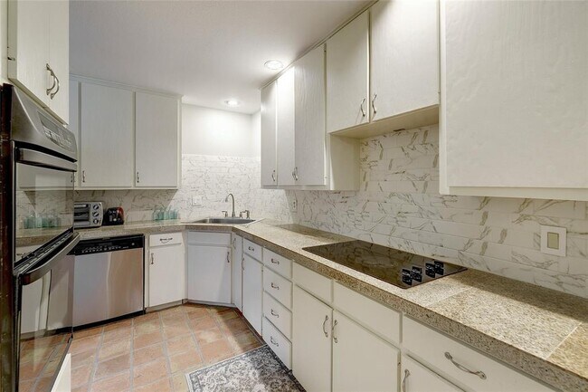 Building Photo - 1735 Spyglass Dr