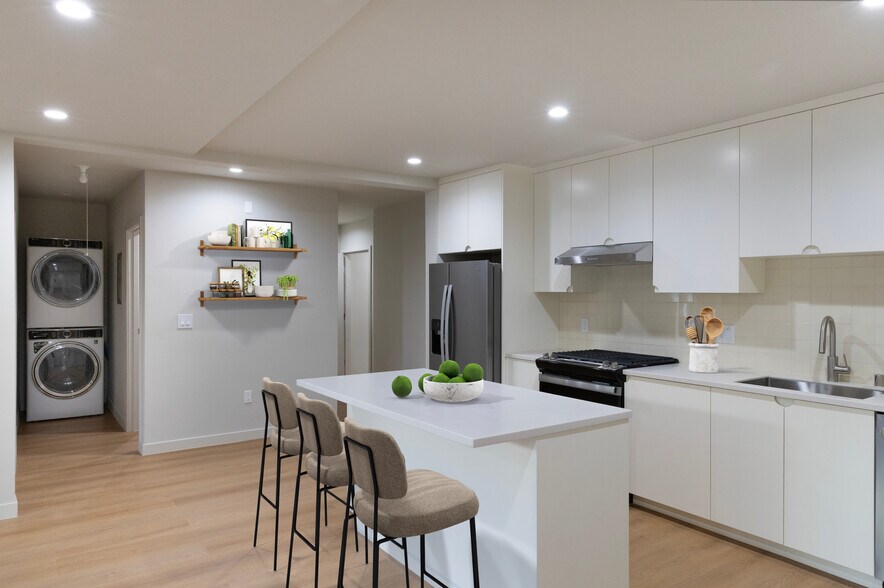 Building Photo - 4519 Finley Ave