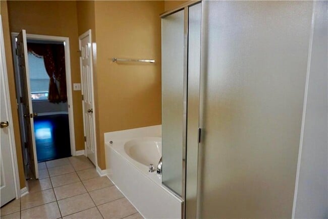 Building Photo - 11108 Alison Parke Trail