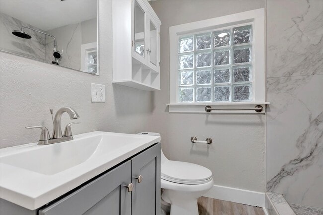 Building Photo - 618 Harvard St