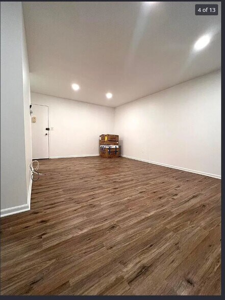 Building Photo - 1000 Knapps Hwy