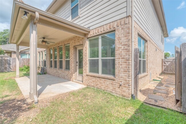 Building Photo - 2259 Golden Laurel Dr