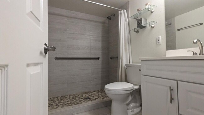 Building Photo - 5124 N 31st Pl