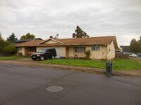 Building Photo - Ebed08