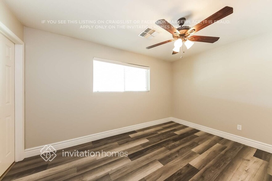 Building Photo - 2408 W Seldon Ln