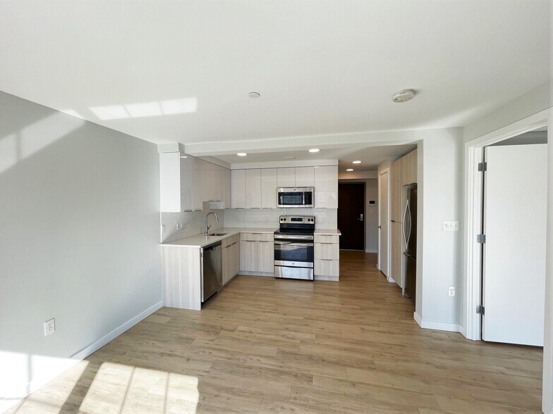 Building Photo - 1 Soden Pl