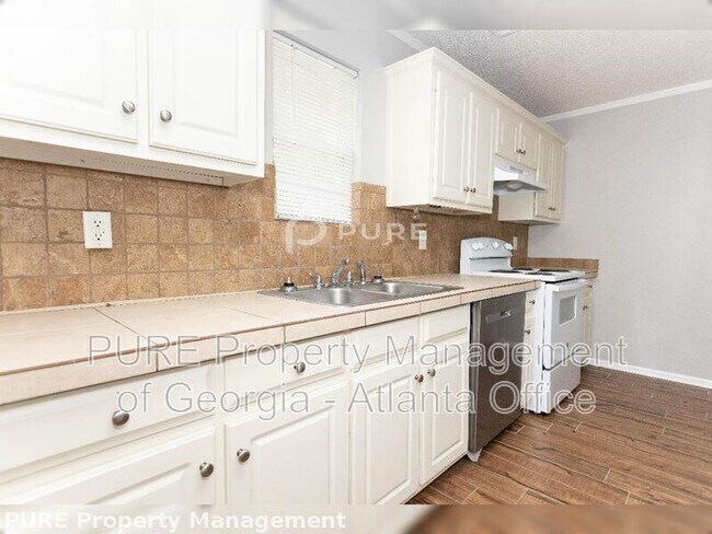 Building Photo - 553 Scrooch Ct