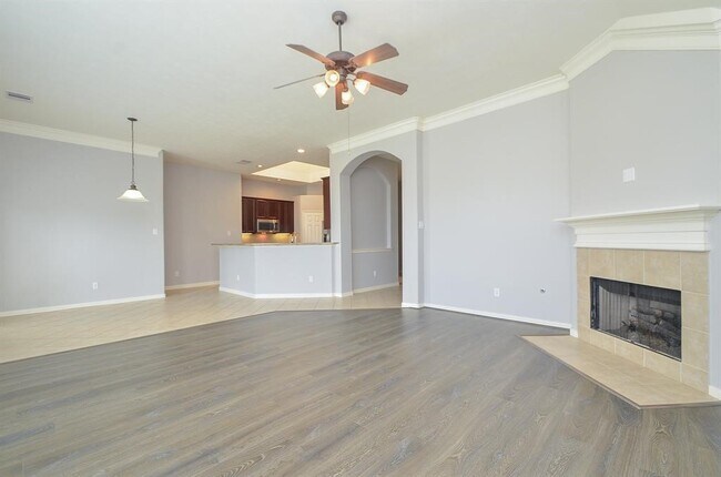 Building Photo - 6726 Oakman Ln