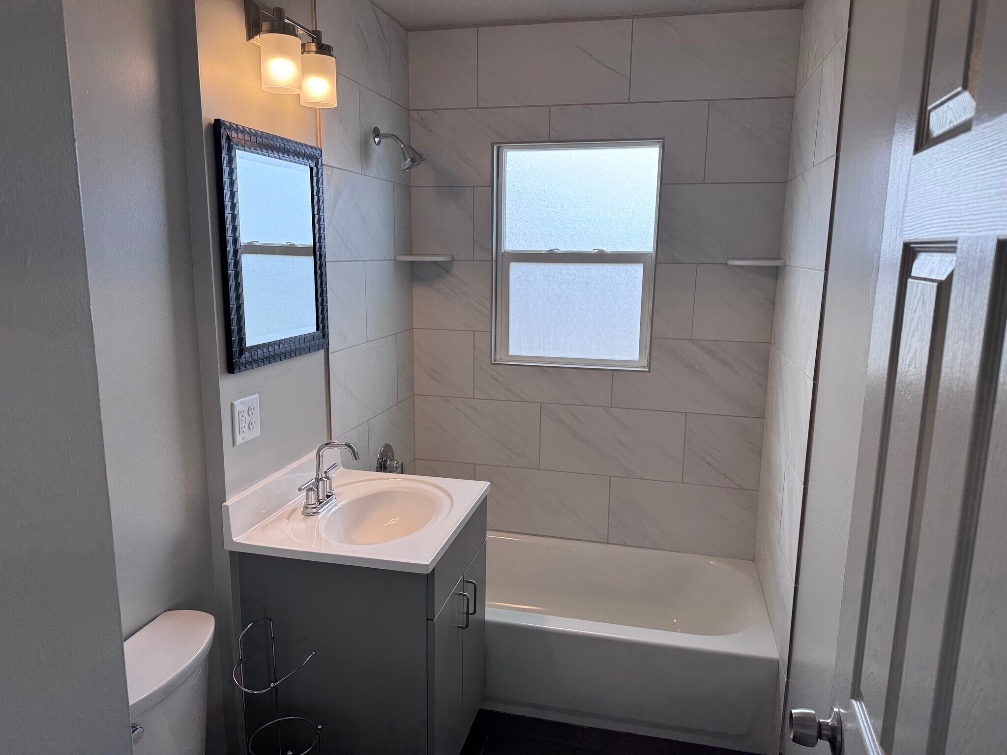 Building Photo - 3879 S 2050 W