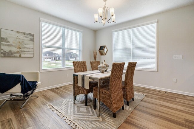 Building Photo - 8139 Wolf Path Dr