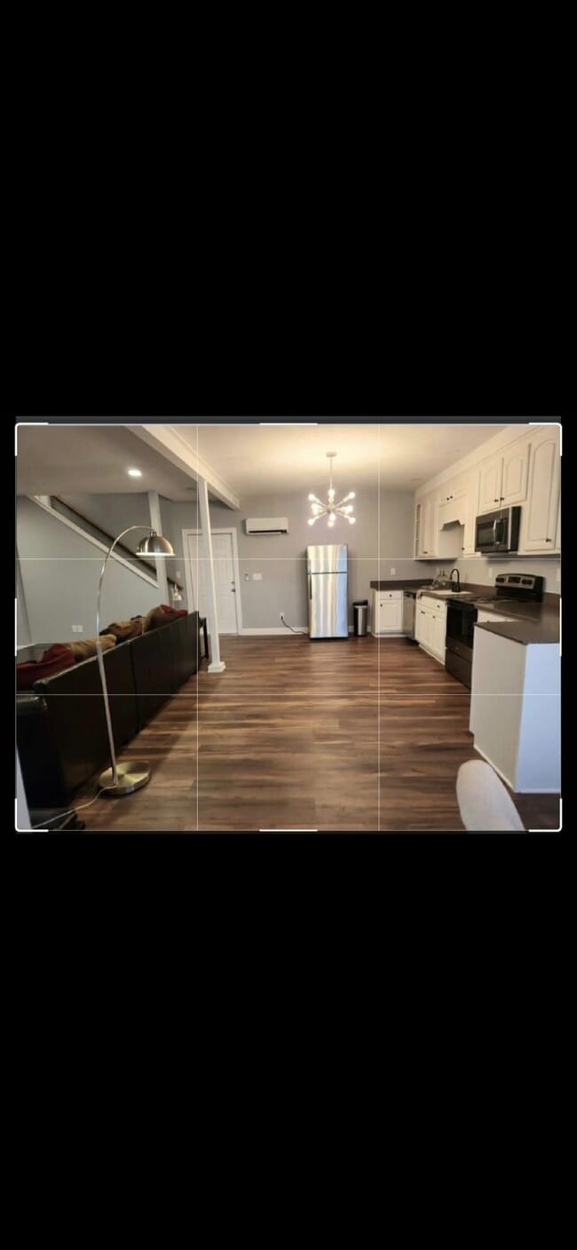 Building Photo - 218 Woodley Ct