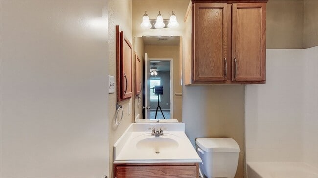 Building Photo - 4023 Southern Trace Dr