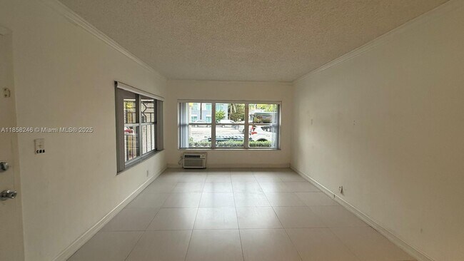 Building Photo - 9241 Collins Ave