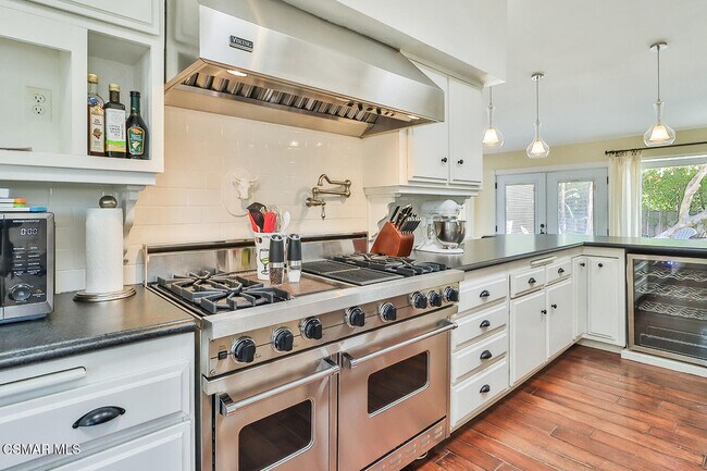 Building Photo - 31944 CA-1