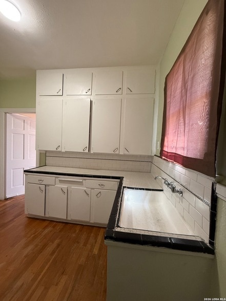 Building Photo - 530 W Gramercy Pl