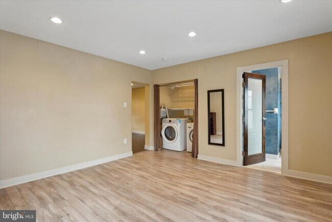 Building Photo - 1183 S 13th St