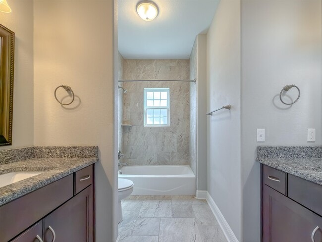 Building Photo - 2508 Goldenrod Wy