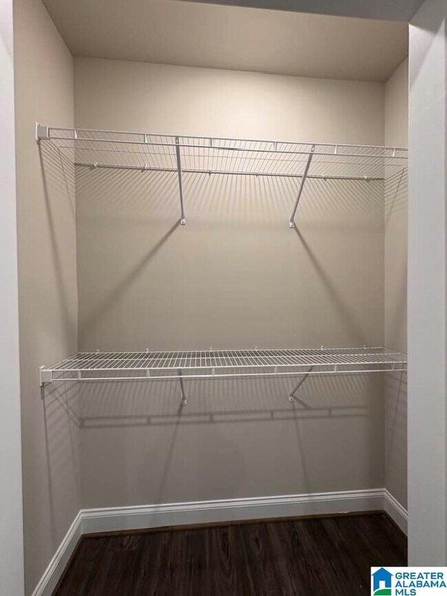 Building Photo - 4401 Lennox Pl