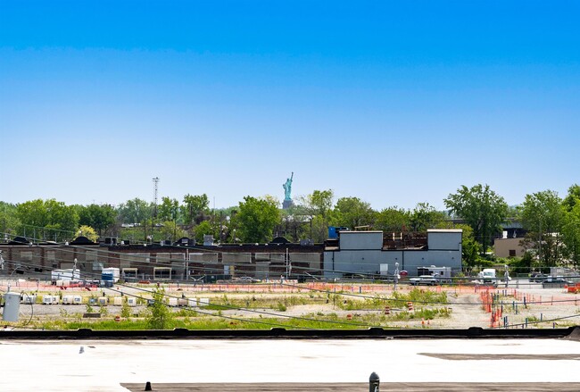 Building Photo - 160 Randolph Ave