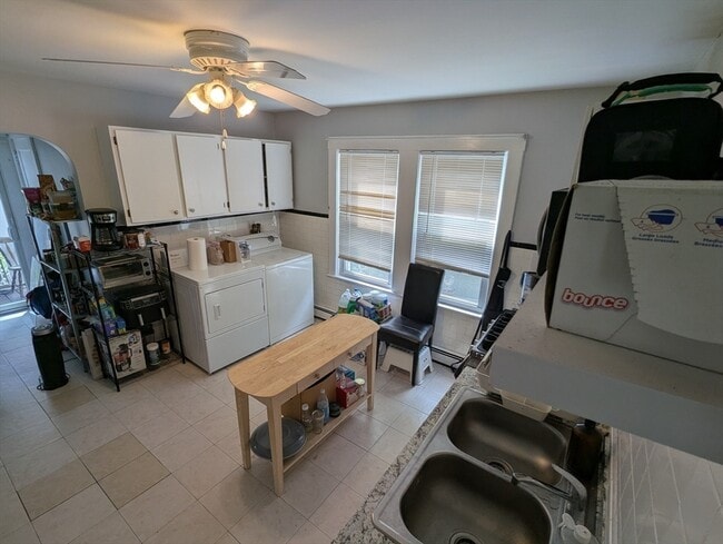 Building Photo - 376 Fellsway W